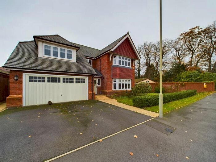 5 Bedroom Detached House For Sale In Wadlow Drive, Shifnal, TF11