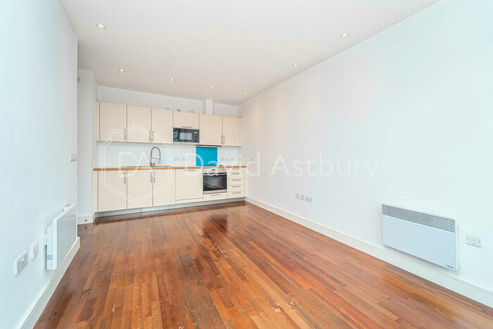 2 Bedroom Apartment To Rent In Crouch End Hill, Crouch End, London, N8