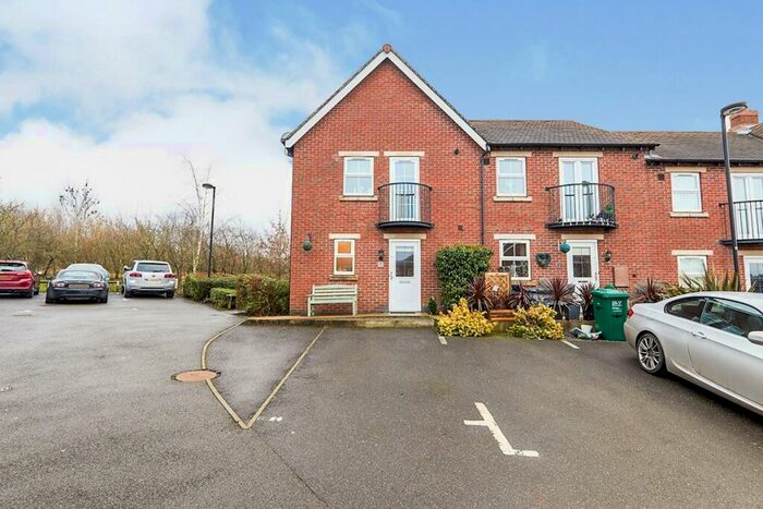 1 Bedroom End Of Terrace House To Rent In Solent Road, Church Gresley, Swadlincote, Derbyshire, DE11