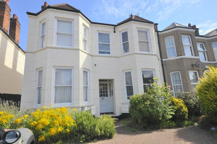 Studio To Rent In Hither Green Lane, London, SE13