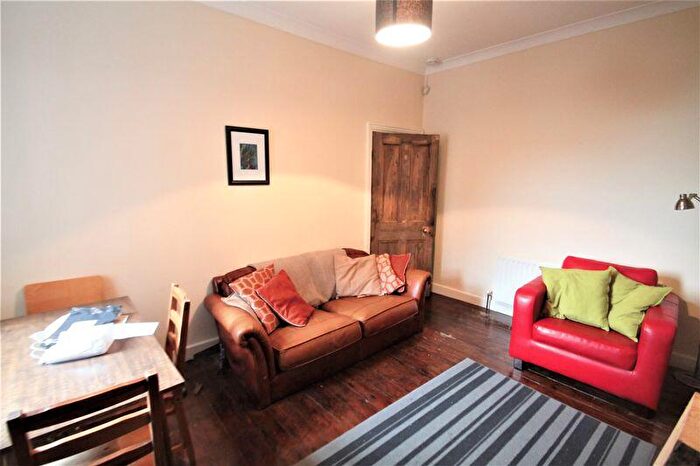 2 Bedroom Flat To Rent In Stratford Road, Newcastle Upon Tyne, NE6