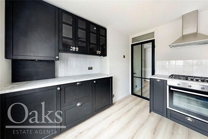 2 Bedroom Maisonette To Rent In Pampisford Road, South Croydon, CR2