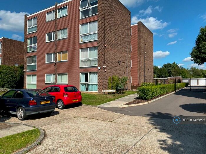 1 Bedroom Flat To Rent In The Redlands, Beckenham, BR3