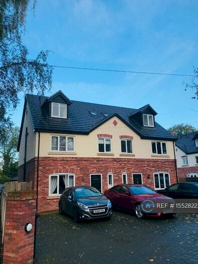 4 Bedroom Semi-Detached House To Rent In Rope Lane, Crewe, CW2