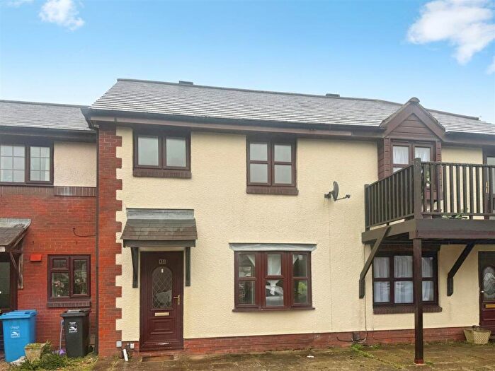 3 Bedroom Semi-Detached House To Rent In Vallis Close, Poole, BH15