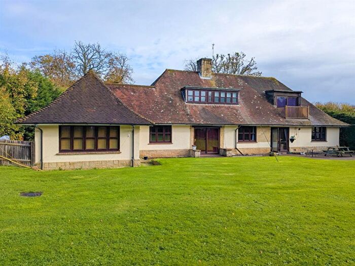 5 Bedroom Detached House For Sale In Straight Half Mile, Maresfield, TN22