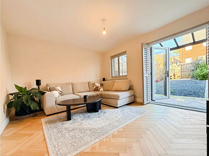 2 Bedroom End Of Terrace House For Sale In Exeter, EX4