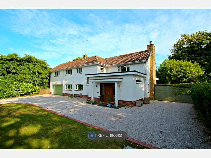 4 Bedroom Detached House To Rent In Kingsway, Bognor Regis, PO21