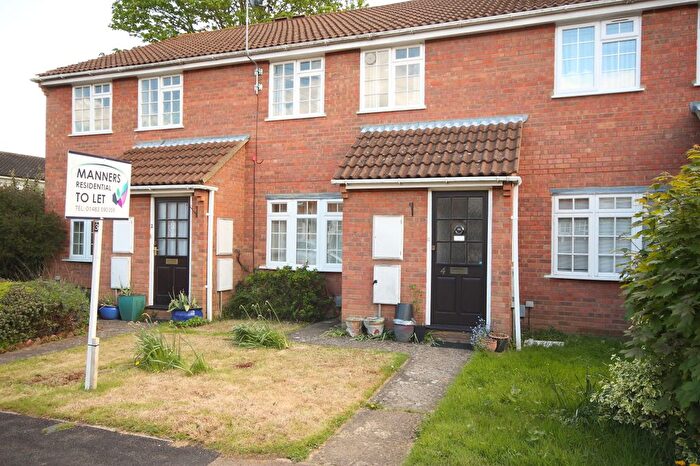 1 Bedroom Terraced House To Rent In South Road, Woking, GU21