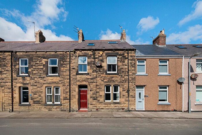 4 Bedroom Terraced House For Sale In George Street, Amble, Morpeth, NE65