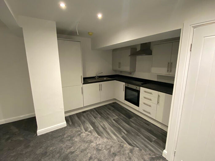 2 Bedroom Apartment To Rent In Flat, - Huddersfield Road, Oldham, Lancashire, OL4