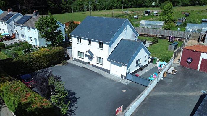 4 Bedroom Detached House For Sale In Pontsian, Llandysul, SA44