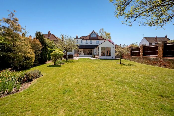 4 Bedroom Detached House To Rent In Green Lane, Windsor, SL4