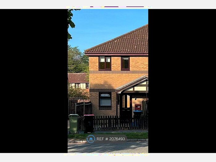 2 Bedroom Semi-Detached House To Rent In Fortescue Drive, Shenley Church End, Milton Keynes, MK5