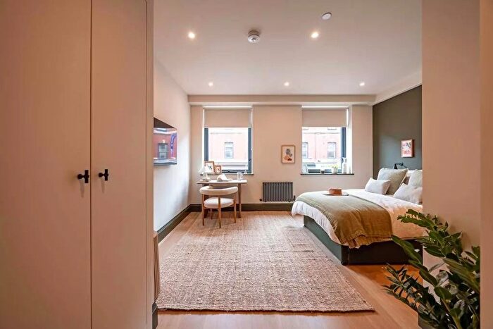 Studio To Rent In West Street, Sheffield, S1