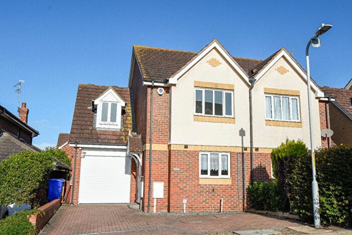 3 Bedroom Semi-Detached House To Rent In Eadred Way, Sittingbourne, ME1