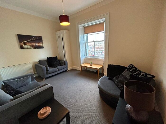 3 Bedroom Flat To Rent In () Great Junction Street, Edinburgh, EH6