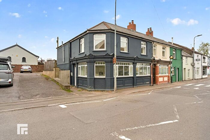 4 Bedroom End Of Terrace House For Sale In Merthyr Road, Tongwynlais, CF15