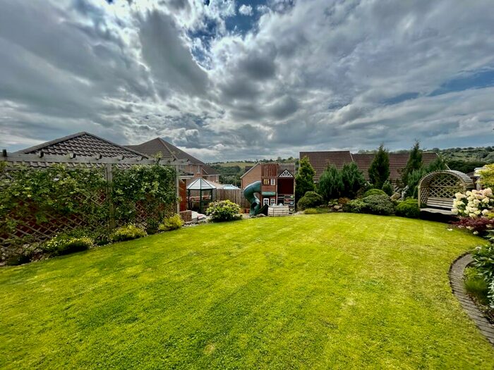 4 Bedroom Detached House For Sale In Gilfach Road, Tonyrefail, Porth, Mid Glamorgan., CF39