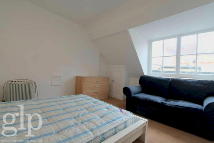 2 Bedroom Flat To Rent In Red Lion Street, Holborn, WC1R