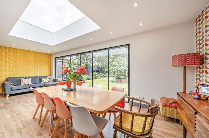 5 Bedroom Detached House For Sale In Stallpits Road, Shrivenham, Oxfordshire, SN6