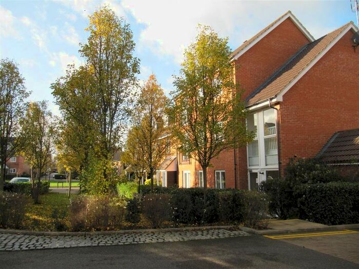 2 Bedroom Flat To Rent In Pippin Grove, Royston, SG8