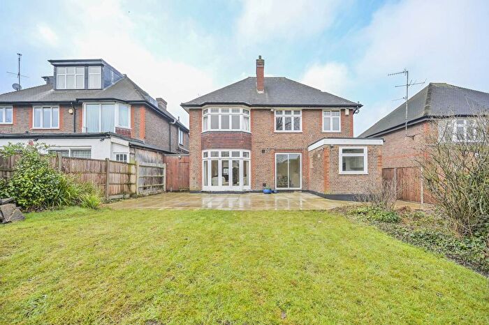 4 Bedroom Detached House To Rent In Aylmer Road, East Finchley, London, N2