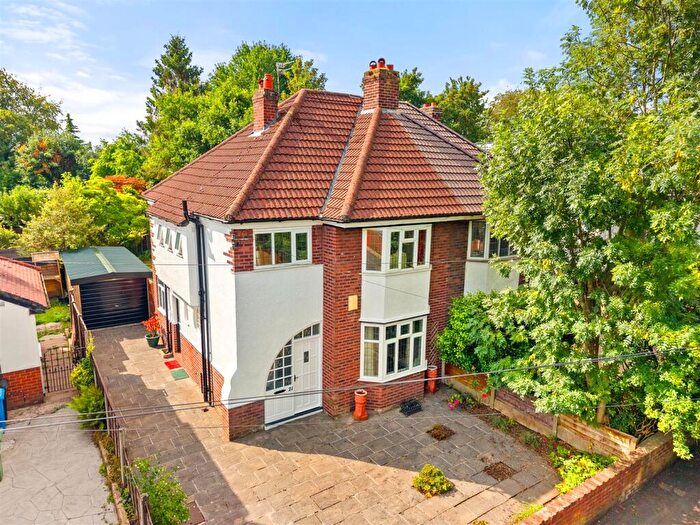 3 Bedroom Semi-Detached House For Sale In Wood Road, Sale, M33