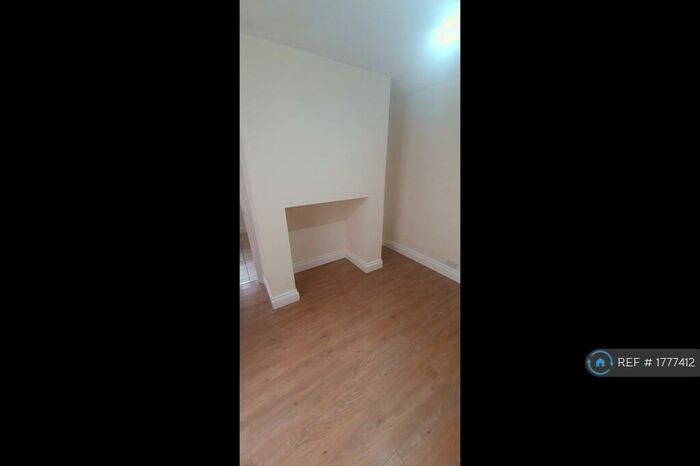1 Bedroom Flat To Rent In Cavendish Road, Felixstowe, IP11