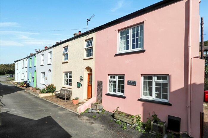 2 Bedroom End Of Terrace House For Sale In Instow, Bideford, Devon, EX39