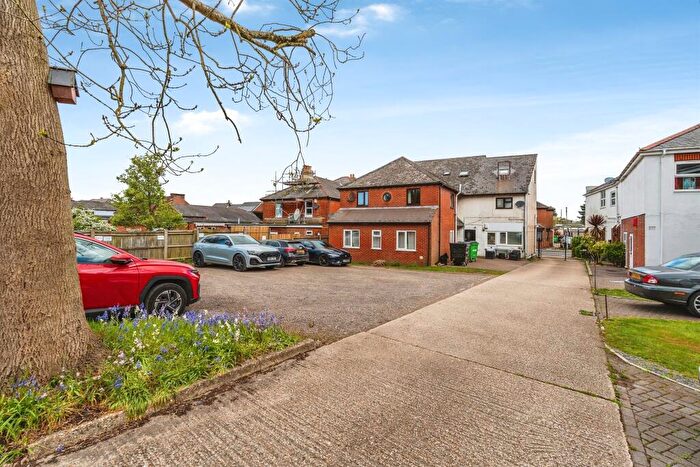 Studio For Sale In Rumbridge Street, Totton, Southampton, SO40