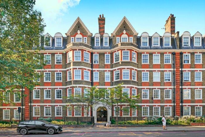 3 Bedroom Property To Rent In Hanover Gate Mansions, London, NW1