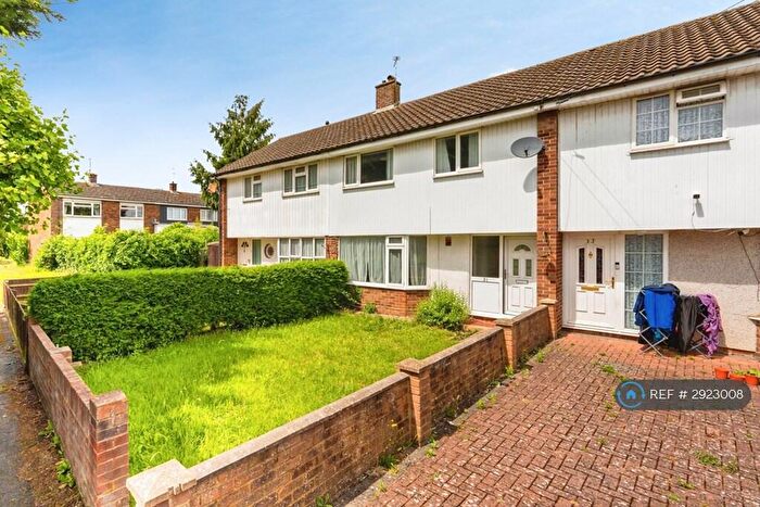 3 Bedroom Terraced House To Rent In Ruskin Way, Aylesbury, HP20