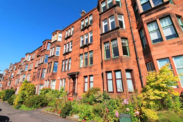2 Bedroom Flat To Rent In Naseby Avenue, Broomhill, Glasgow, G11