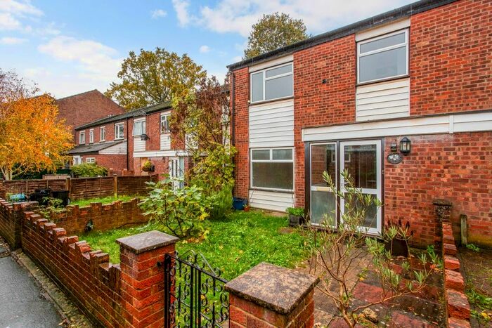 3 Bedroom End Of Terrace House To Rent In Borland Road, Teddington, TW11