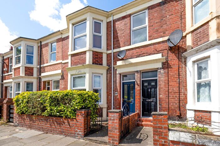 2 Bedroom Flat For Sale In Helmsley Road, Sandyford, Newcastle Upon Tyne, NE2