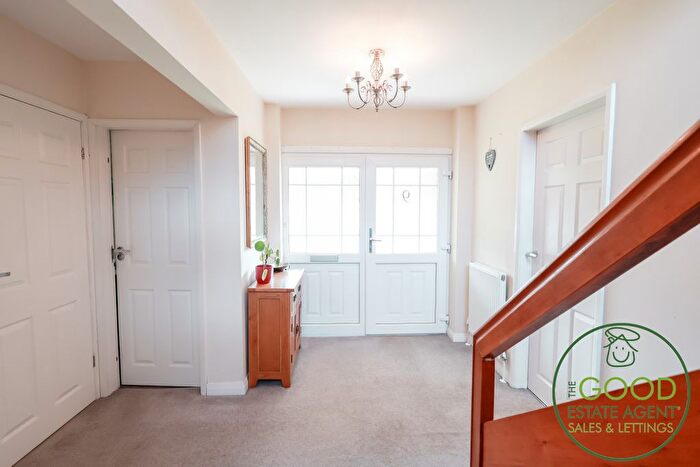 4 Bedroom Detached House For Sale In St. Helens Close, Preston, PR3