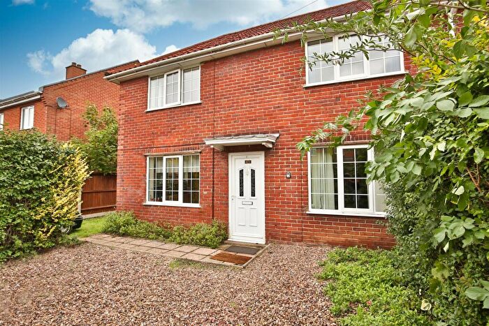 5 Bedroom Semi-Detached House To Rent In Bacon Road, Norwich, NR2