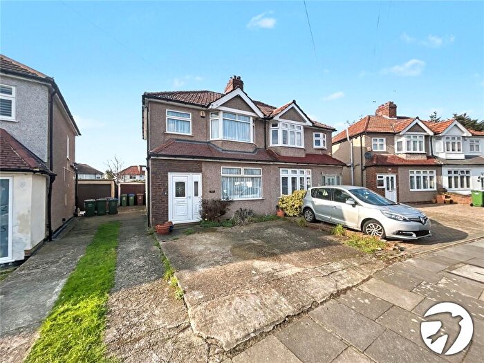 3 Bedroom Semi Detached House For Sale In Days Lane, Sidcup, DA15