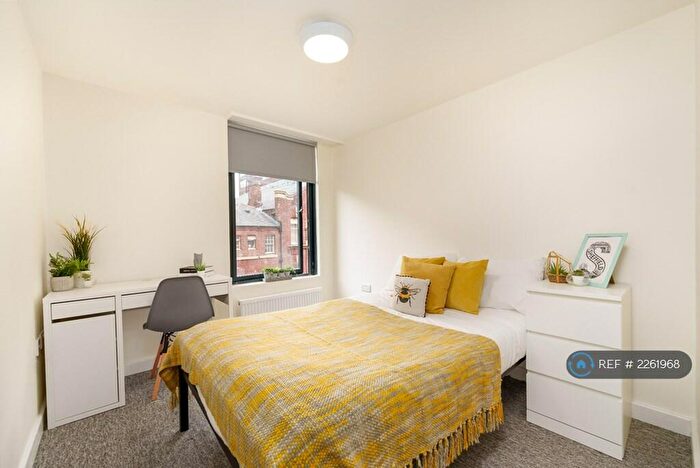 7 Bedroom Flat To Rent In Anglo Works, Sheffield, S1