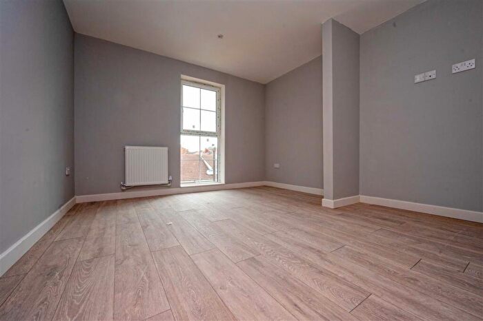 1 Bedroom Flat For Sale In Queen Street, Kettering, NN16