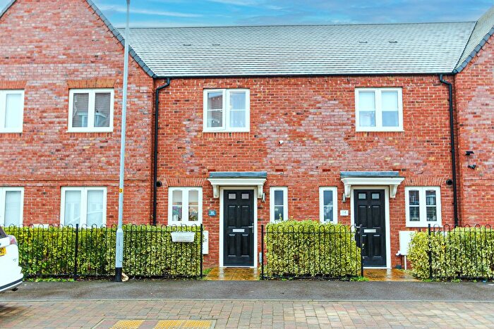 2 Bedroom Terraced House For Sale In Lamport Way, Wellingborough, NN8