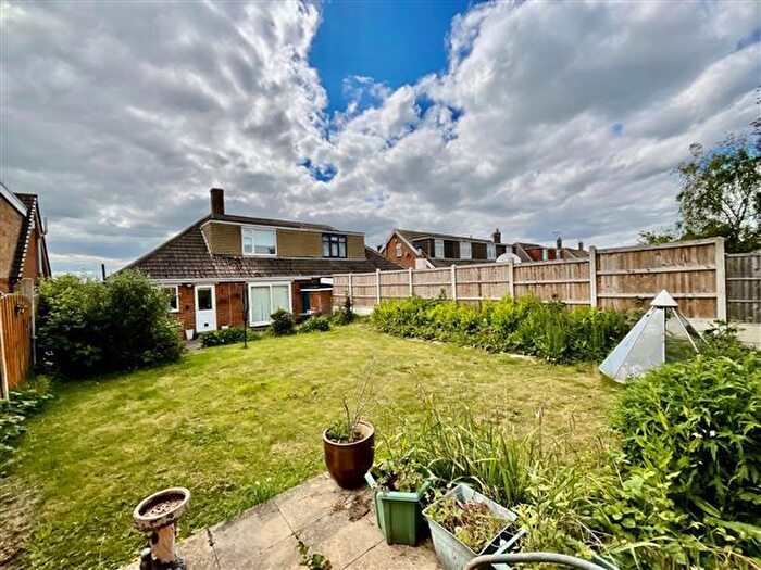 3 Bedroom Bungalow For Sale In Rosegarth Avenue, Aston, Sheffield, S26