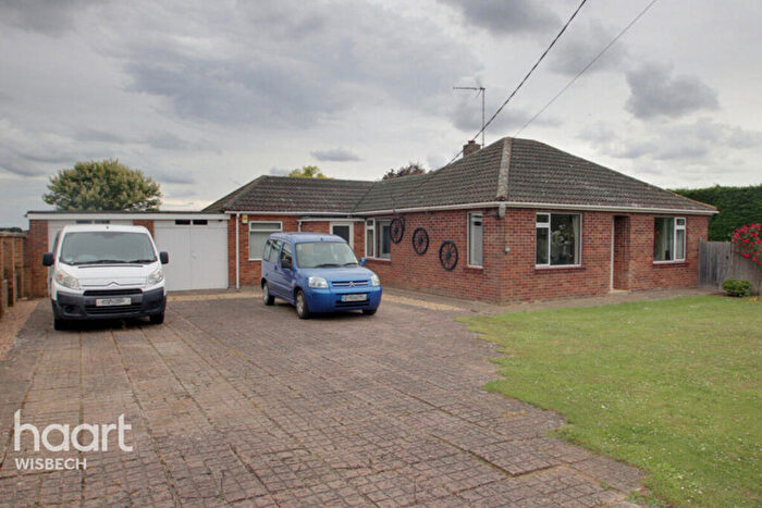 2 Bedroom Detached Bungalow For Sale In Middle Drove, Marshland St James, PE14