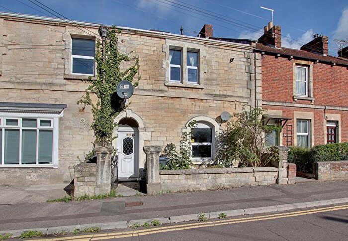 1 Bedroom Flat To Rent In Ashton Street, Trowbridge, BA14