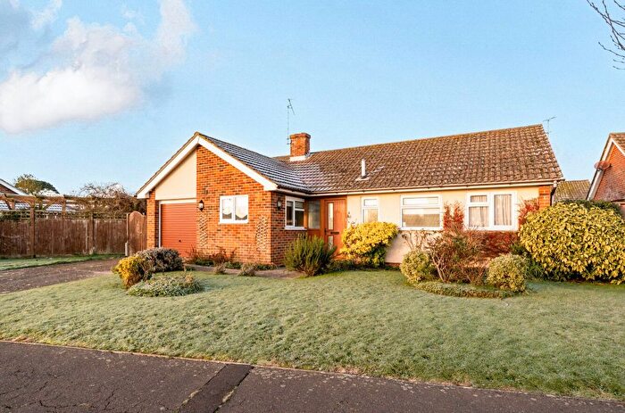 3 Bedroom Detached Bungalow For Sale In Shrubbs Drive, Middleton-On-Sea, PO22