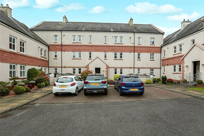 3 Bedroom Flat For Sale In Kelvin Walk, Largs, North Ayrshire, KA30