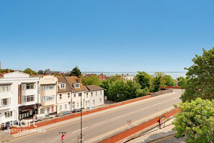 1 Bedroom Retirement Property For Sale In Hamlet Court Road, Westcliff-On-Sea, SS0