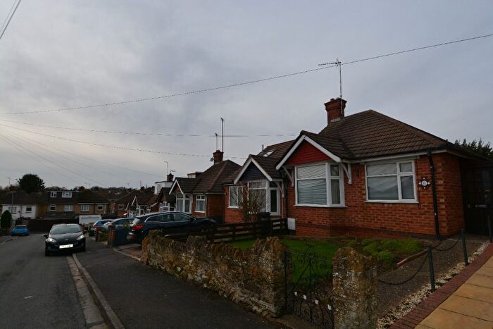 2 Bedroom Bungalow To Rent In Cameron Crescent, Northampton, NN5