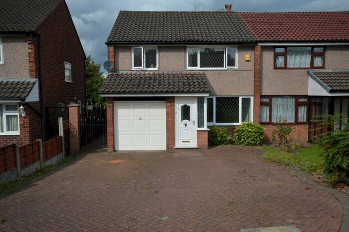 3 Bedroom Semi-Detached House To Rent In Ivy Road, Poynton, SK12